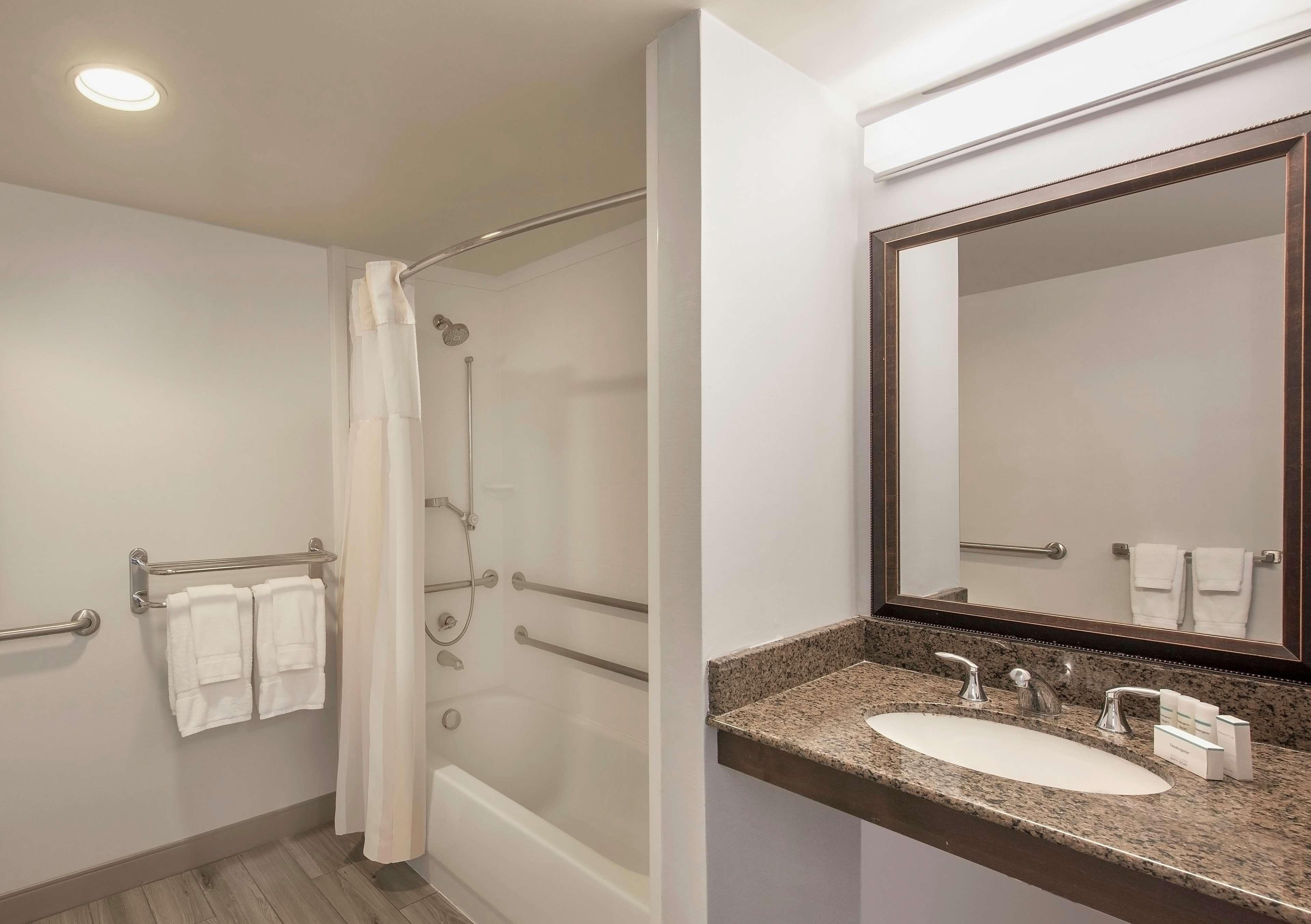 Hilton Garden Inn Richmond Innsbrook Short Pump Bagian luar foto